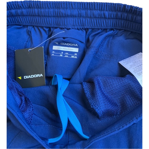 NWT Diadora tennis workout pants, zipper pockets, drawstring, key pouch - Picture 6 of 10